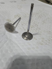 OEM MAVERICK INTAKE VALVE (1 USED)