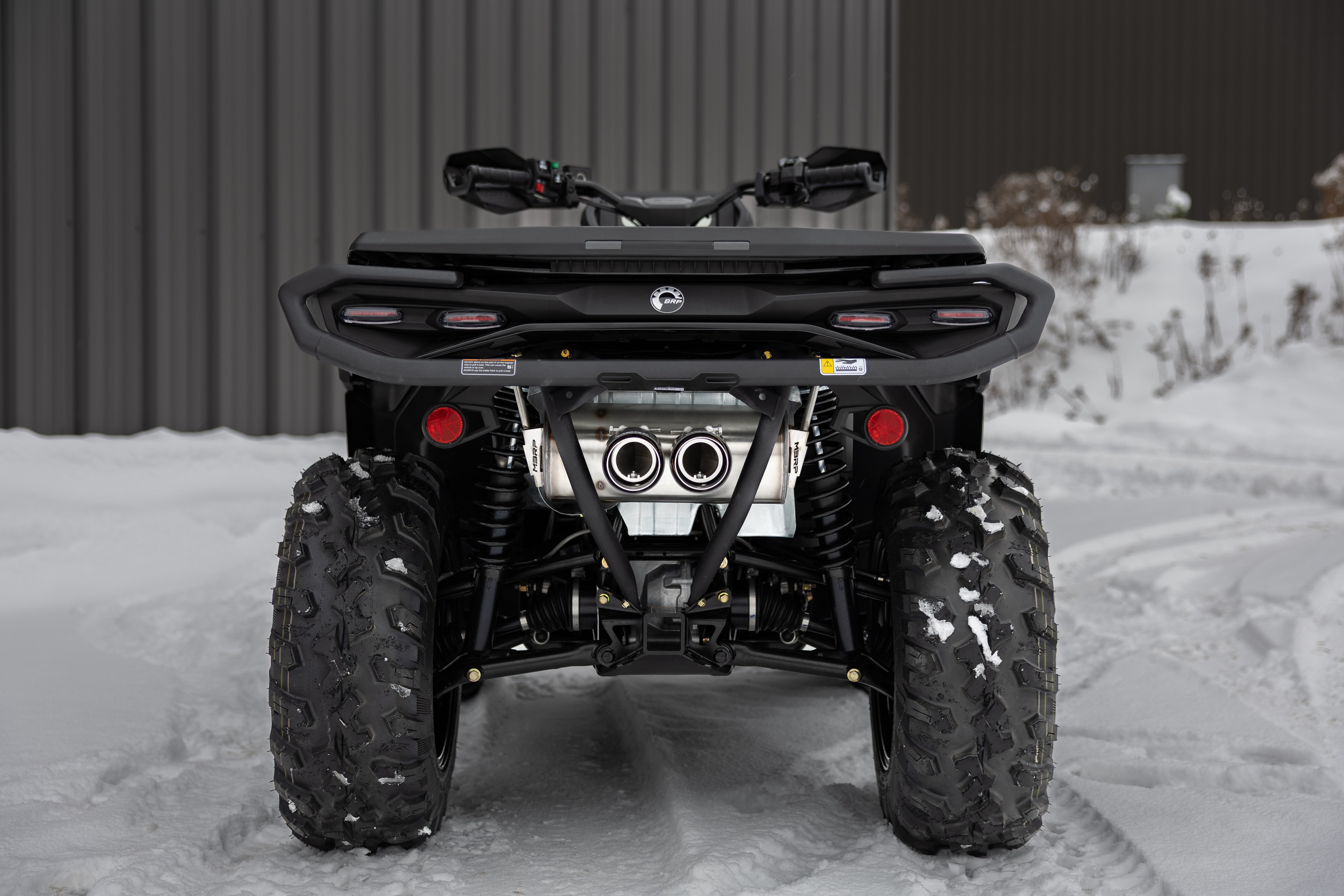 Performance Series, 6-Inch Single Slip-on, Dual Outlet with Carbon Fiber Tips.
