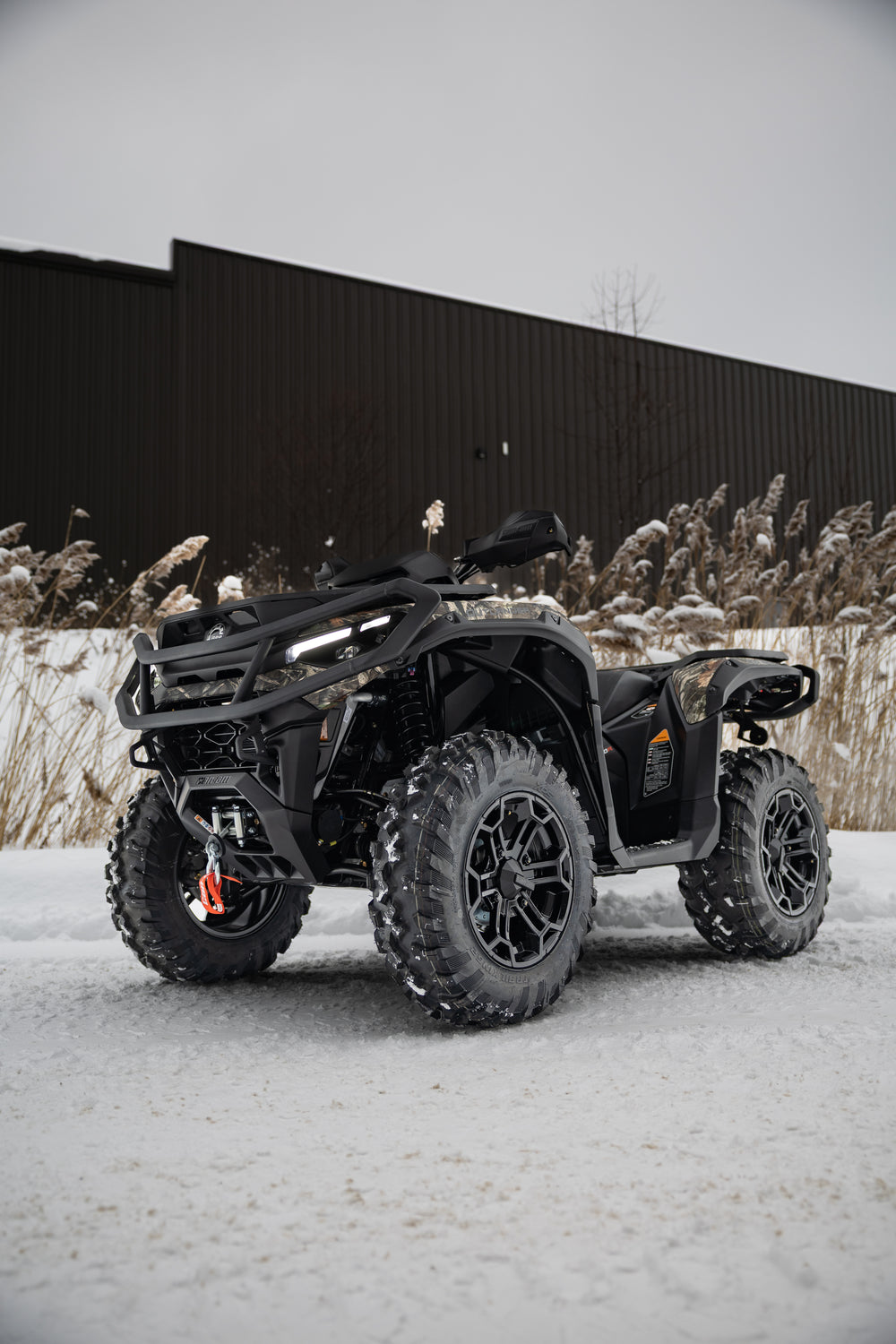 Performance Series, 6-Inch Single Slip-on, Dual Outlet with Carbon Fiber Tips.